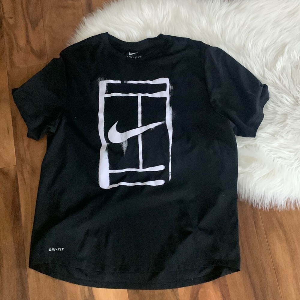 Nike Mens Logo‎ Front Basic Tee. L